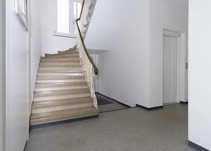 Downtown Deluxe With Queen Bed Be-35