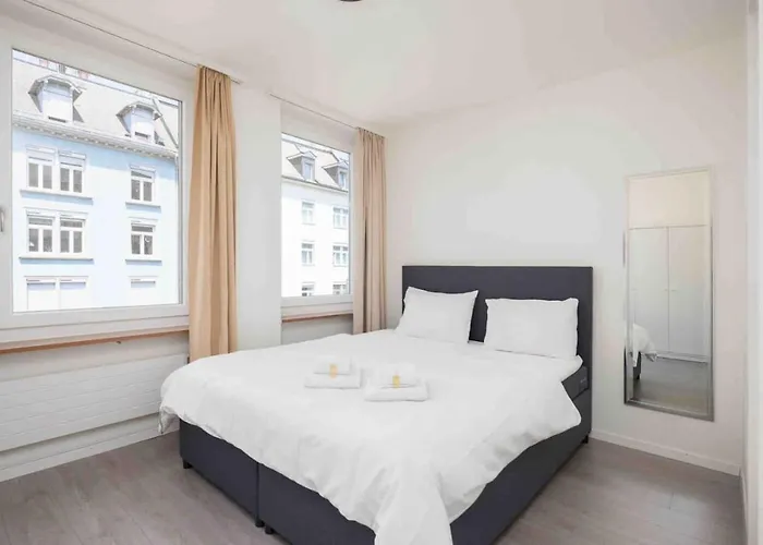 Downtown Deluxe With Queen Bed Be-35 *