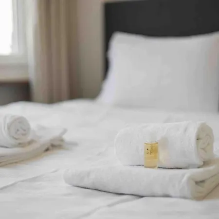 Apartment Downtown Deluxe With Queen Bed Be-35